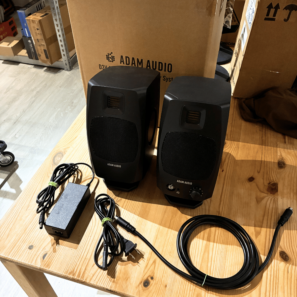 [開封展示品出清] D3V 監聽喇叭（一對）